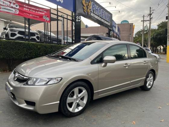 HONDA CIVIC 1.8 LXS 16V FLEX 4P AUTOMÁTICO HONDA CIVIC 1.8 LXS 16V FLEX 4P AUTOMÁTICO